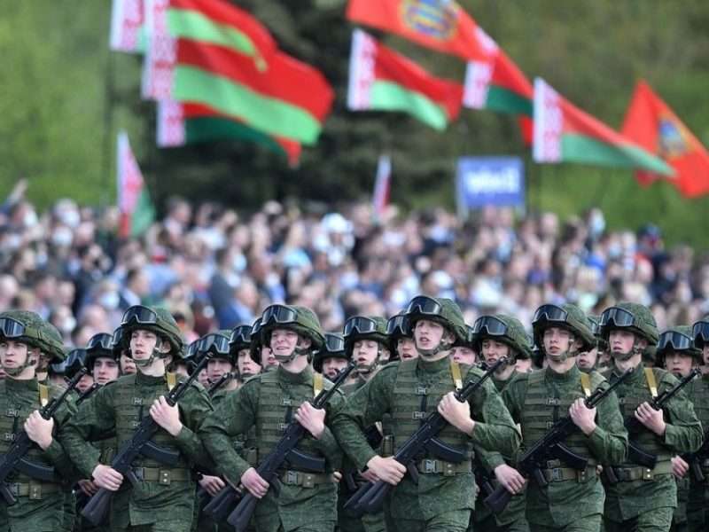 Napeto na granicama: Beloruska vojska spremna da odbije svaku agresiju