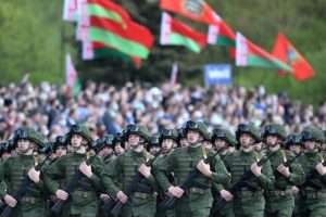 Napeto na granicama: Beloruska vojska spremna da odbije svaku agresiju