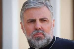 Minhen: Vjernici ZABRANILI vladici Grigoriju ulazak u crkvu!