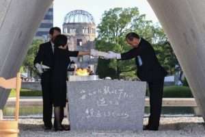 EVO KAKO JE IZDRESIRAN JAPAN: Na godišnjicu HIROŠIME, najveća nuklearna pretnja im Rusija, a AMERIKU NE SPOMINJU