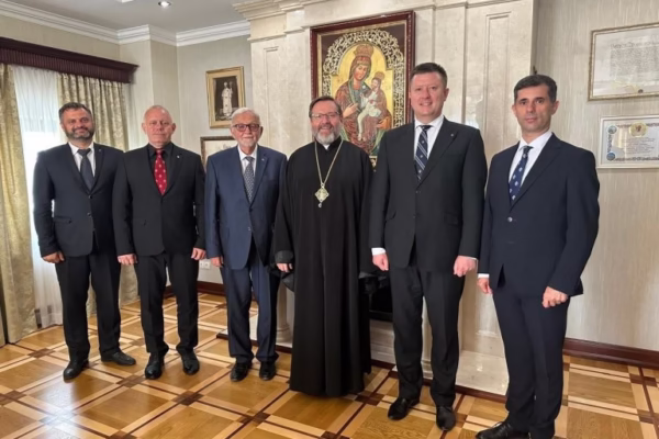 ПОДМУКЛА КАТОЛИЗАЦИЈА УКРАЈИНЕ У СЕНЦИ ПРОГОНА УКРАЈИНСКЕ ПРАВОСЛАВНЕ ЦРКВЕ