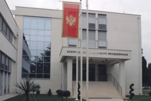 Да ли је Aгенцијa за националну безбједност као и претходна Служба државне безбједности била политичка тајна полиција владајуће партије – ДПС-а?